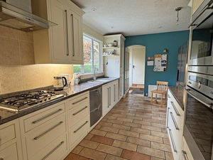 Photo 9- click for photo gallery